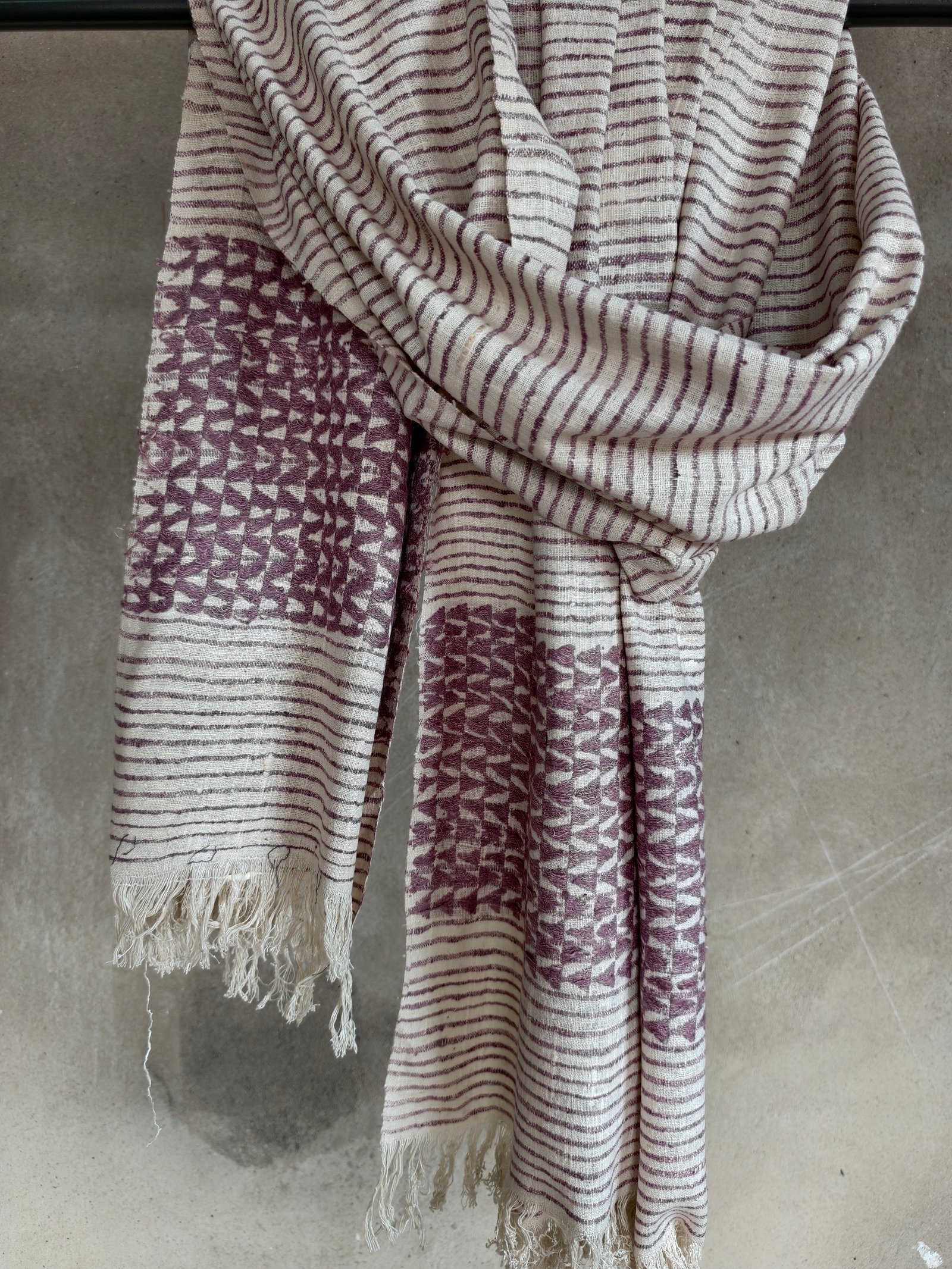 Handwoven Eri Silk Stole with Lavender Motifs - Image 2