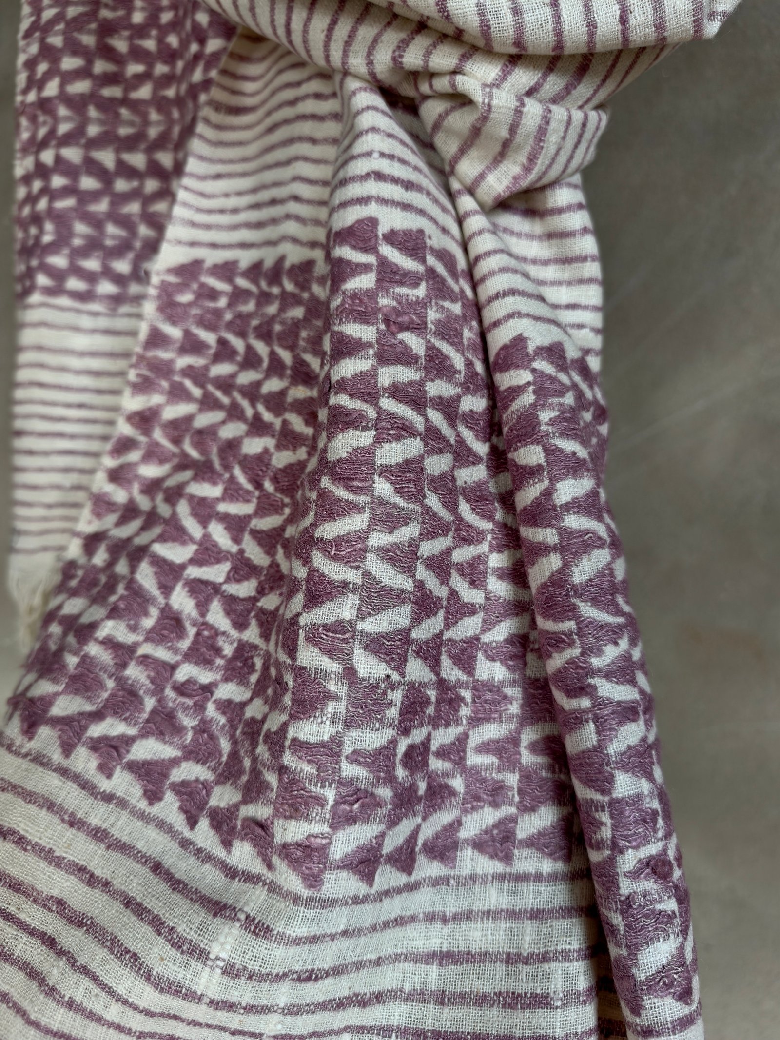 Handwoven Eri Silk Stole with Lavender Motifs - Image 3