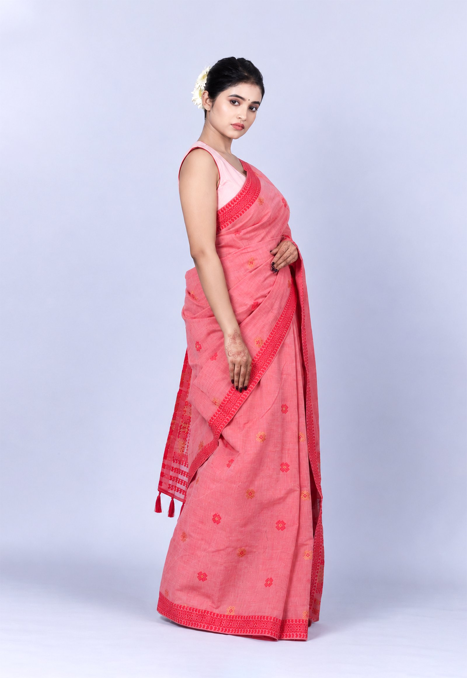 Red Cotton Handloom Assam Saree - Image 2